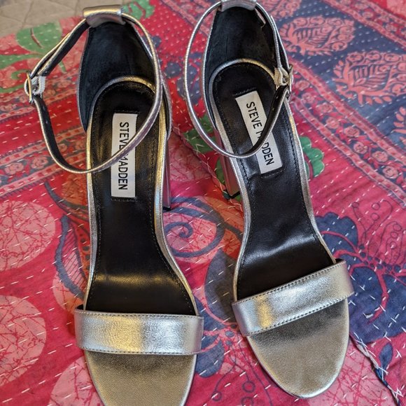 Steve Madden Carson Silver Leather Heel - Picture 8 of 8